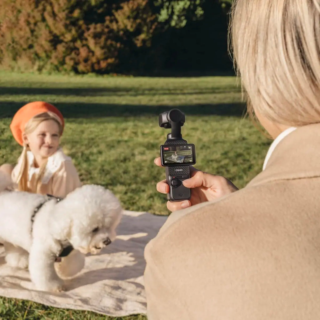 Capture Your World with the DJI Osmo Pocket 3: The Ultimate Vlogging Camera Featuring 1'' CMOS Sensor and Stunning 4K/120fps Video